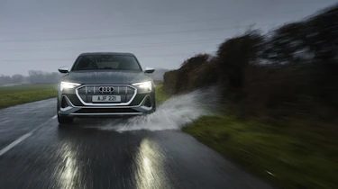 Audi e-tron S Sportback - front tracking