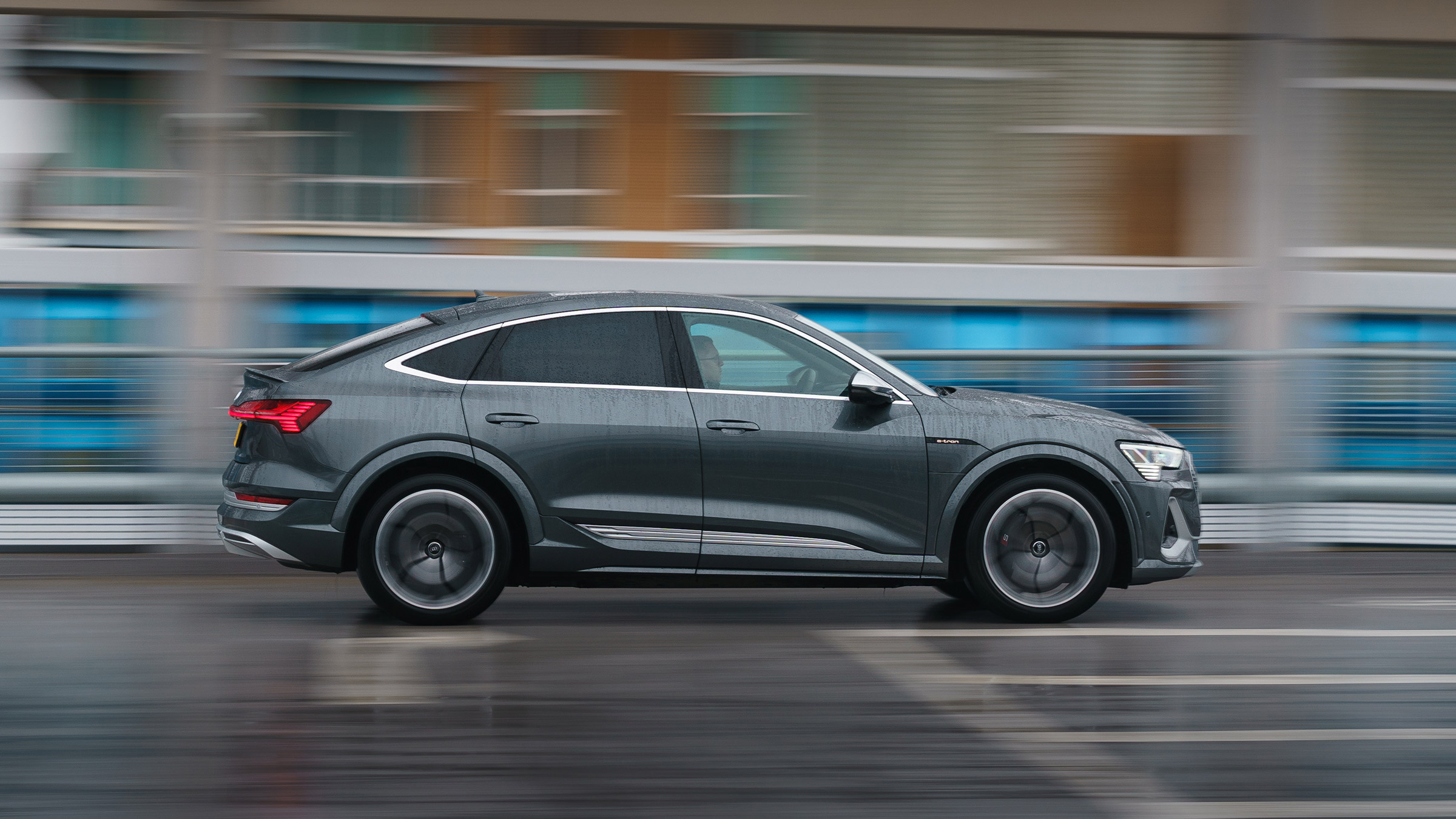 Audi e-tron S Sportback - pan