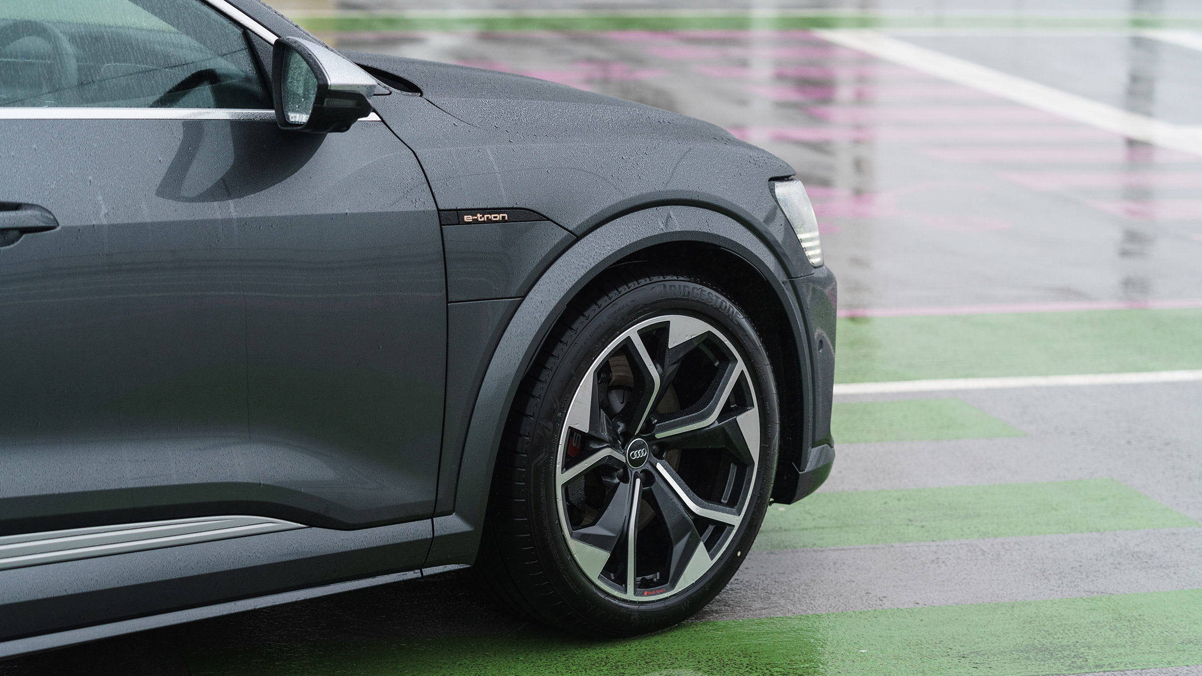 Audi e-tron S Sportback - wheel