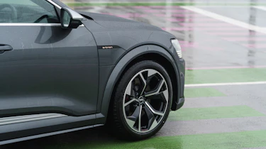 Audi e-tron S Sportback - wheel