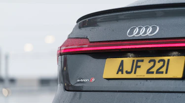 Audi e-tron S Sportback - badge