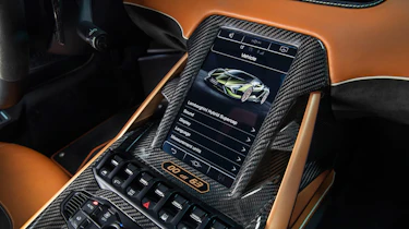 Lamborghini Sian - console