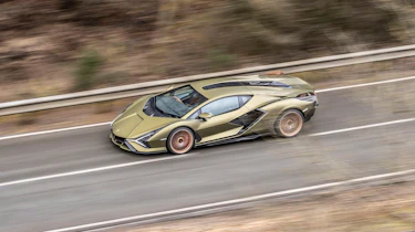 Lamborghini Sian - pan 2
