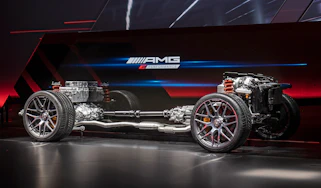 Mercedes-AMG E Performance plug-in powertrains