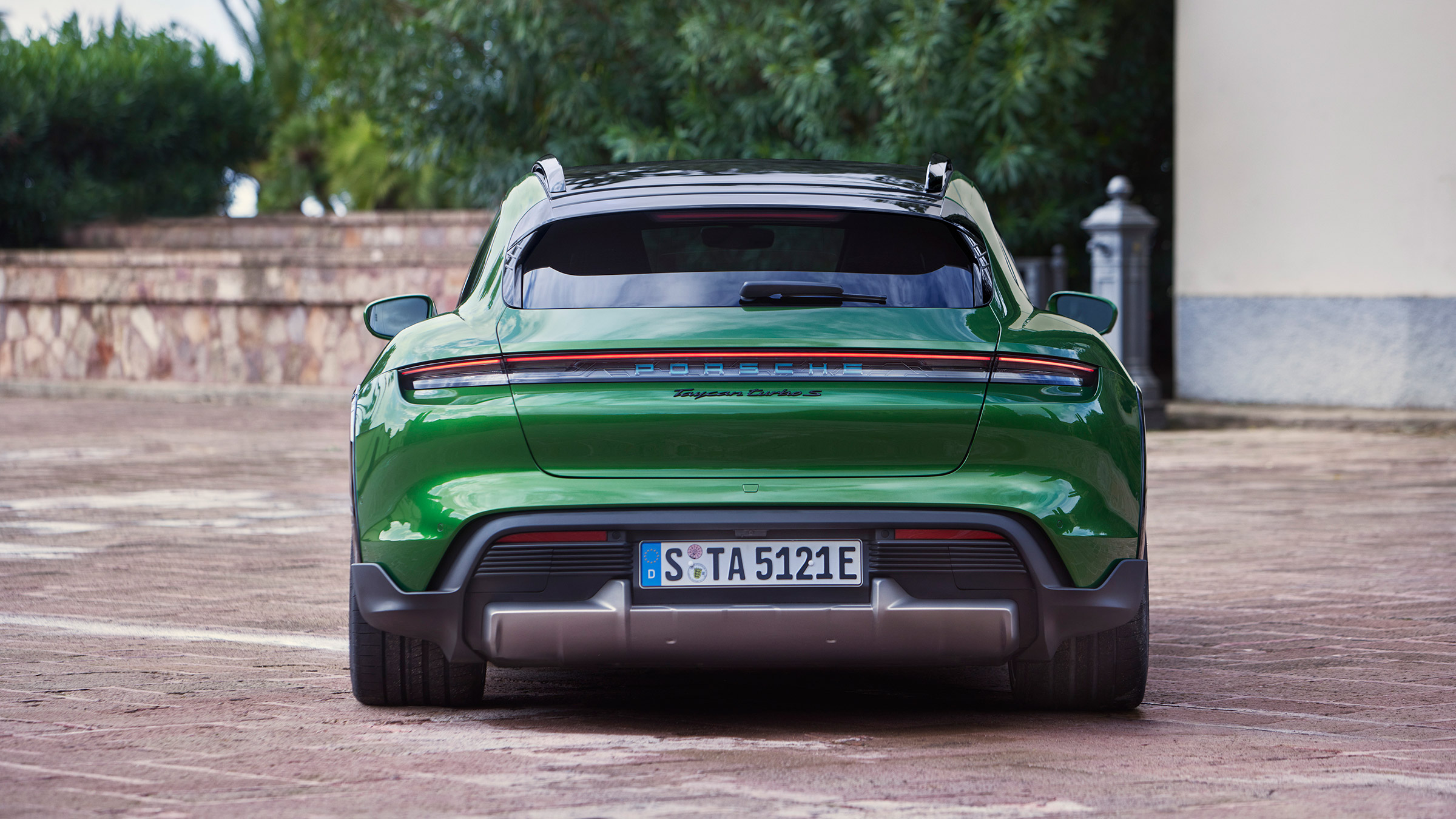 Porsche Taycan Cross Turismo - Turbo S tail