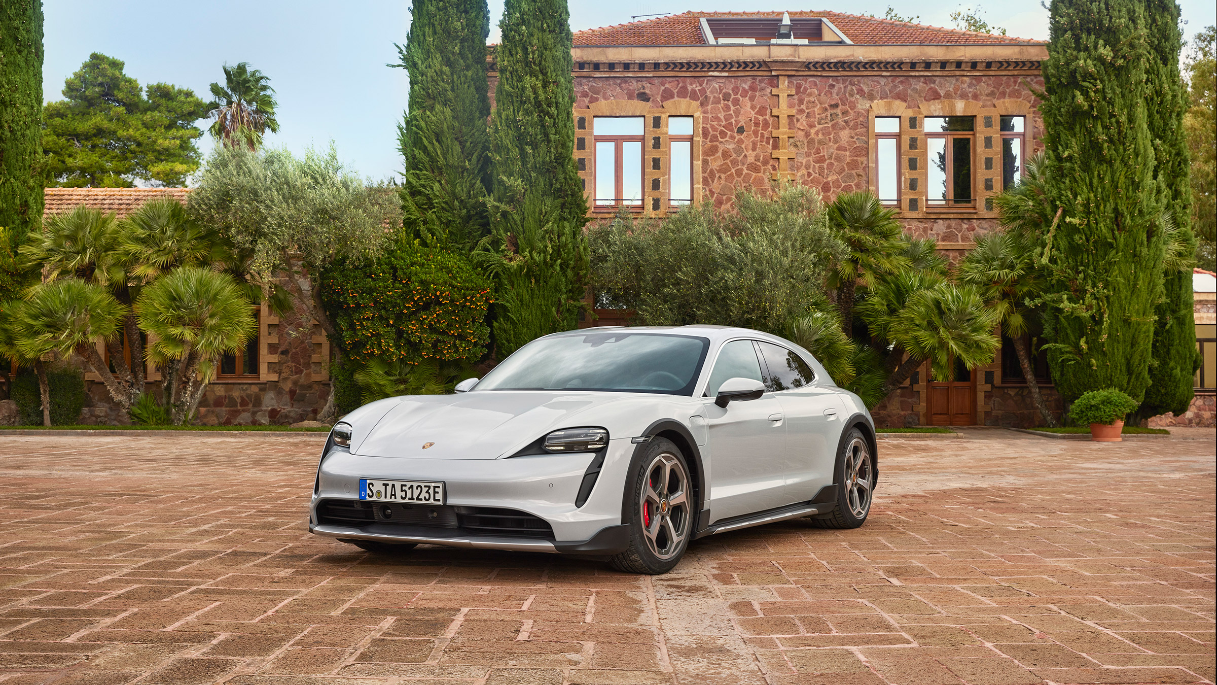 Porsche Taycan Cross Turismo - 4S static
