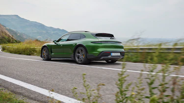 Porsche Taycan Cross Turismo - Turbo S pan