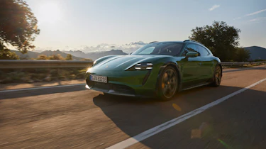 Porsche Taycan Cross Turismo - Turbo S front