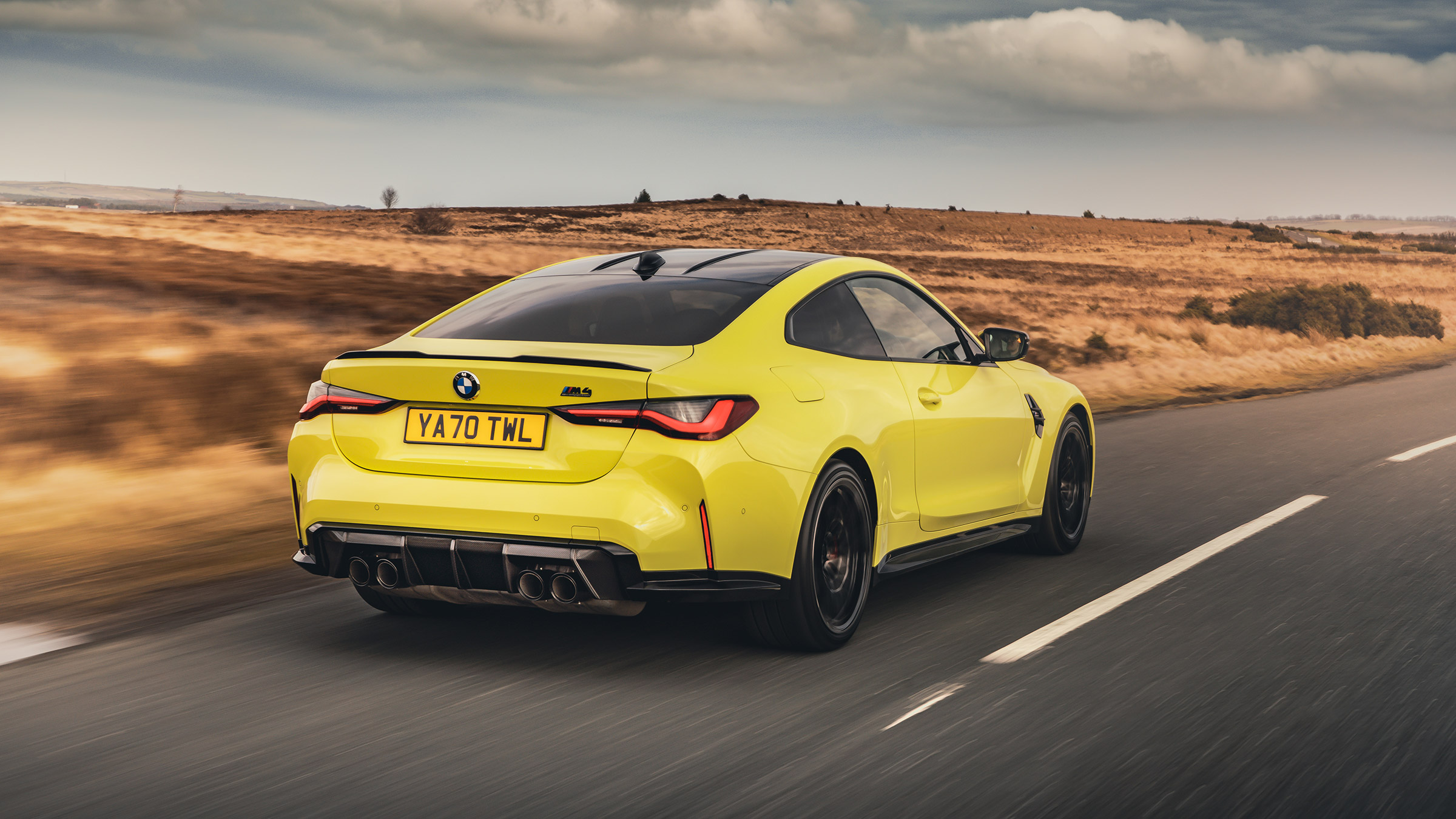 BMW M4 Competition 2021 review – rear tracking