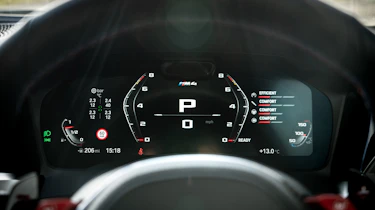 BMW M4 Competition 2021 review – dial pack