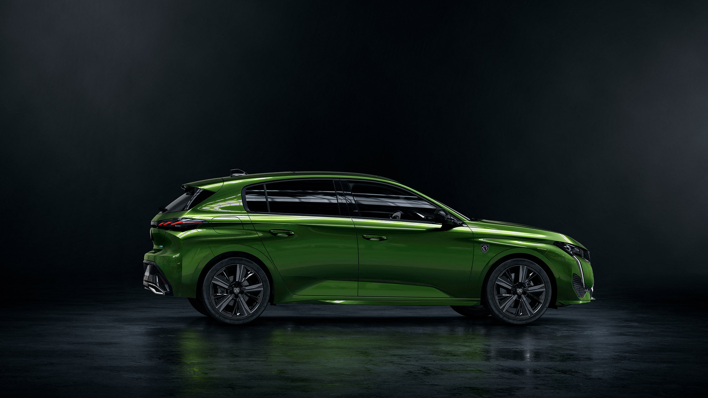 2021 Peugeot 308 - side