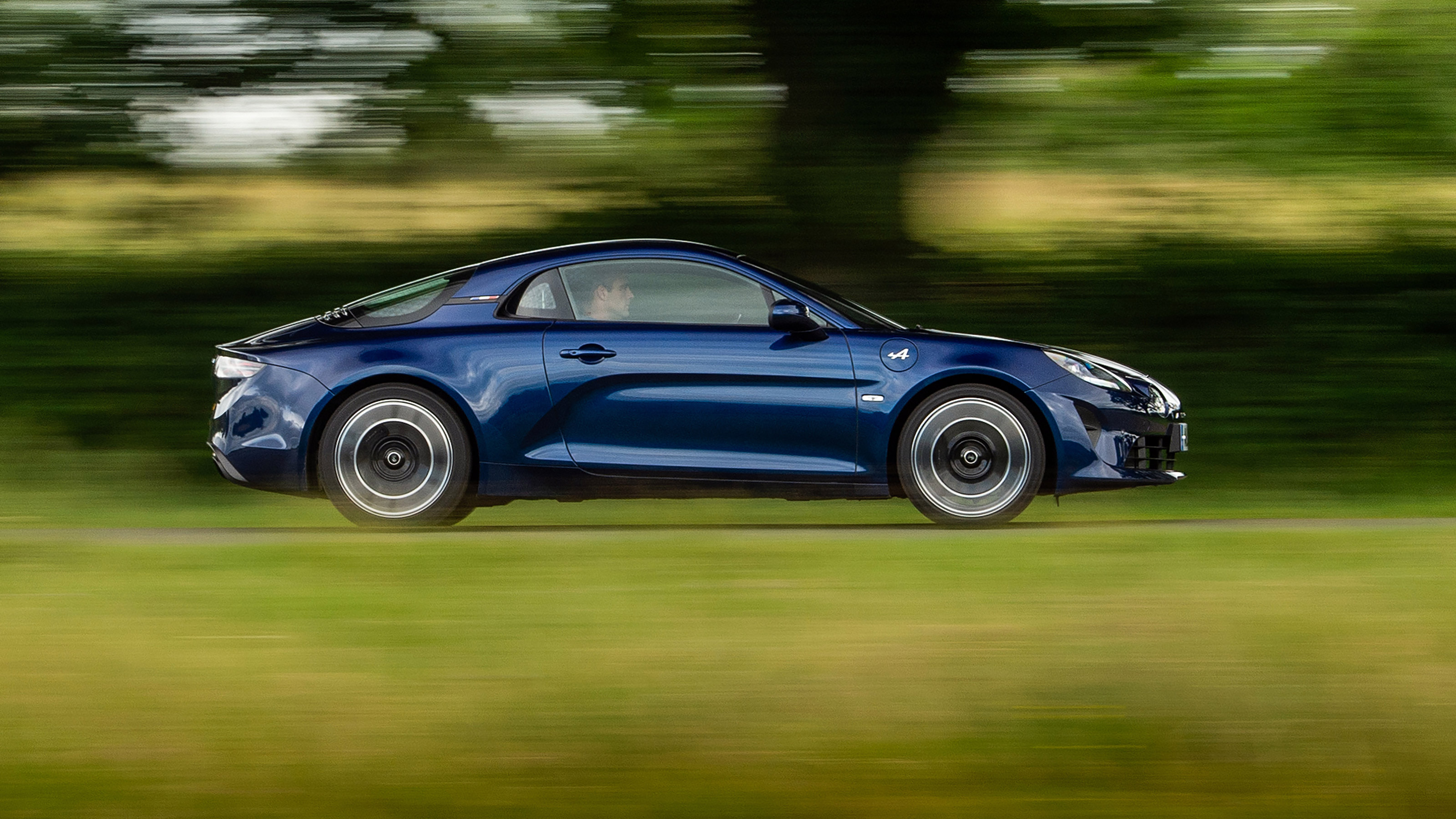 Alpine A110 side