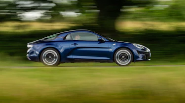 Alpine A110 side