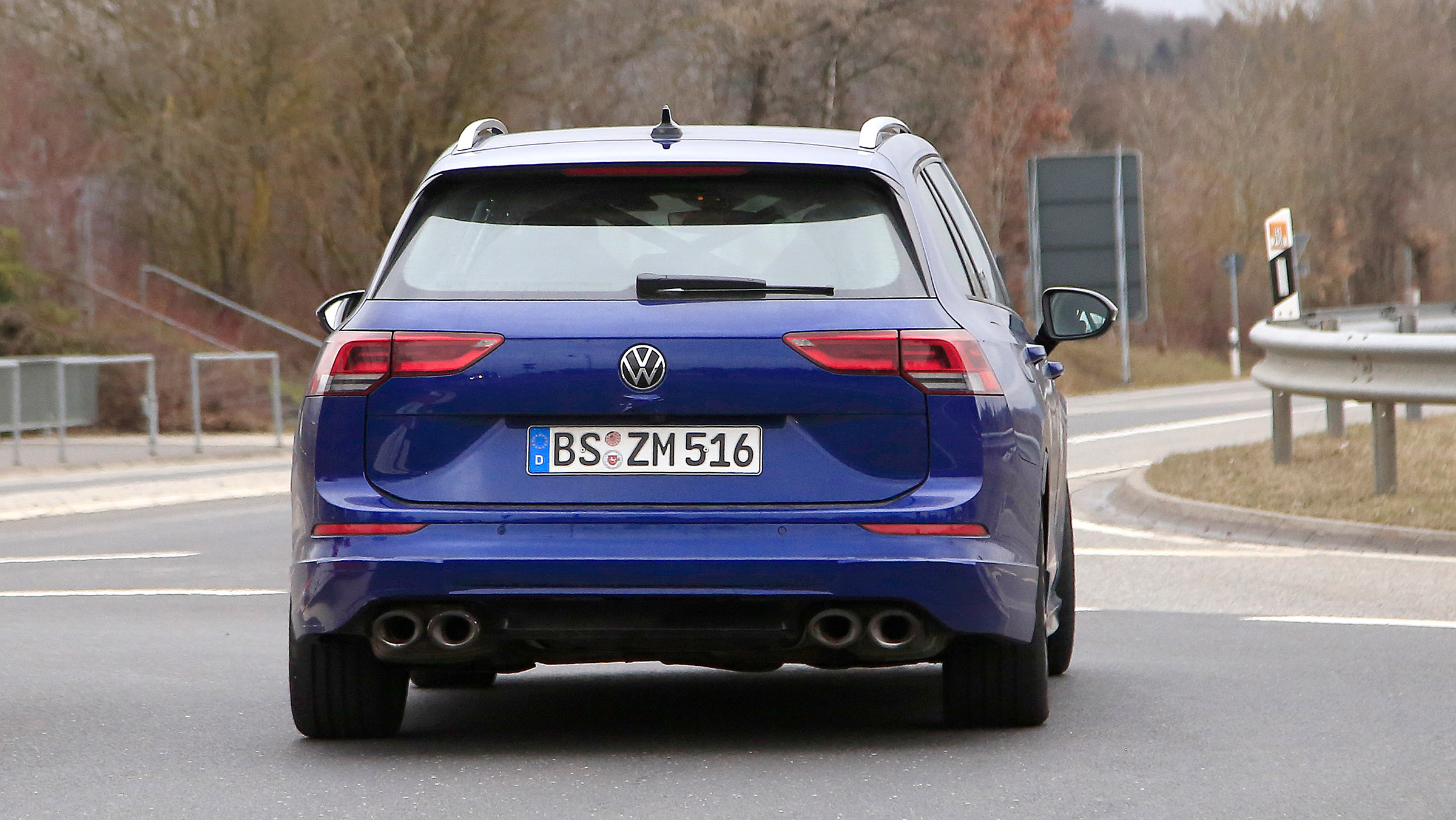Golf R Estate 2021 spied - tail