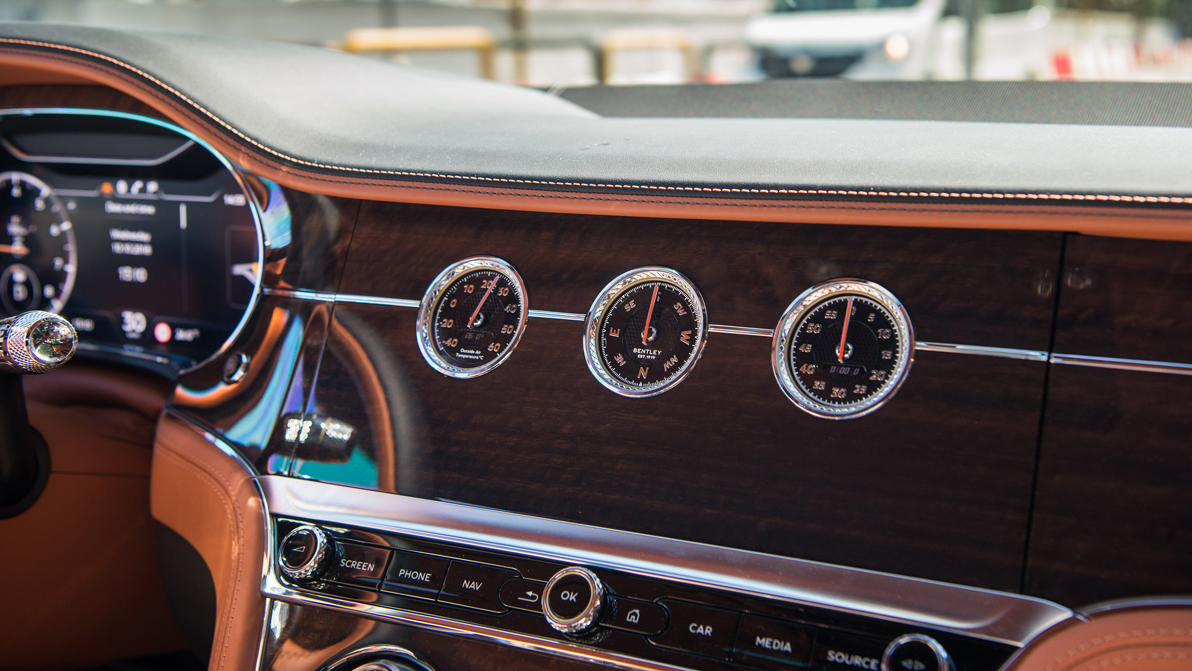 Bentley Continental GT review – display