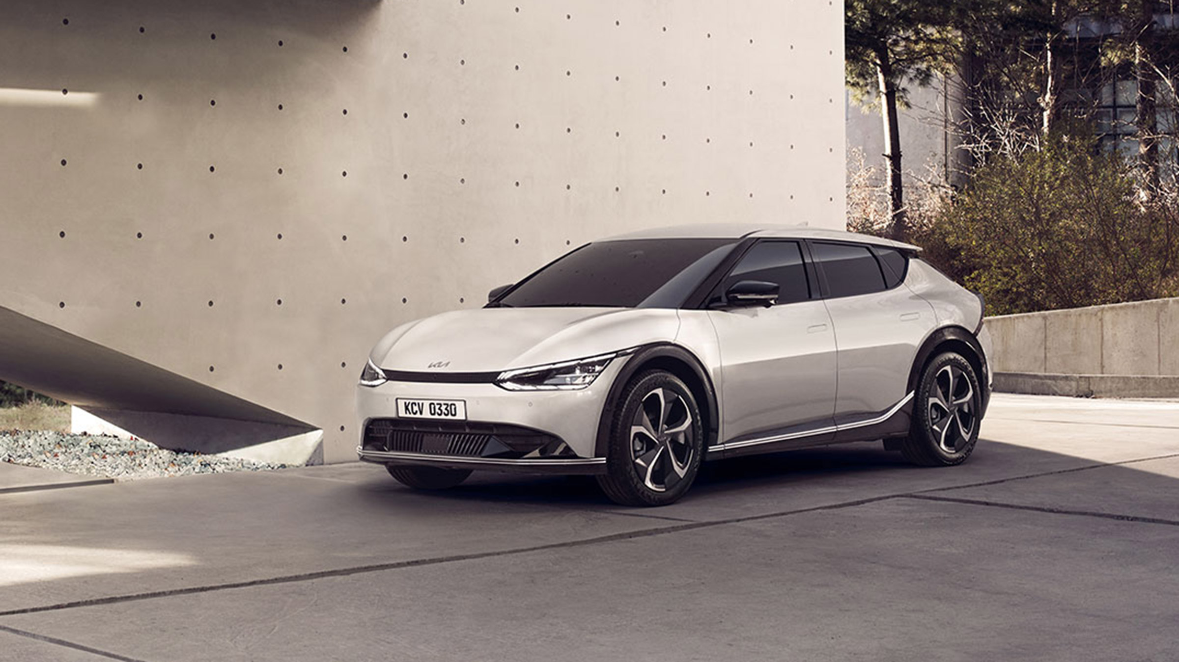 Kia EV6 revealed - front