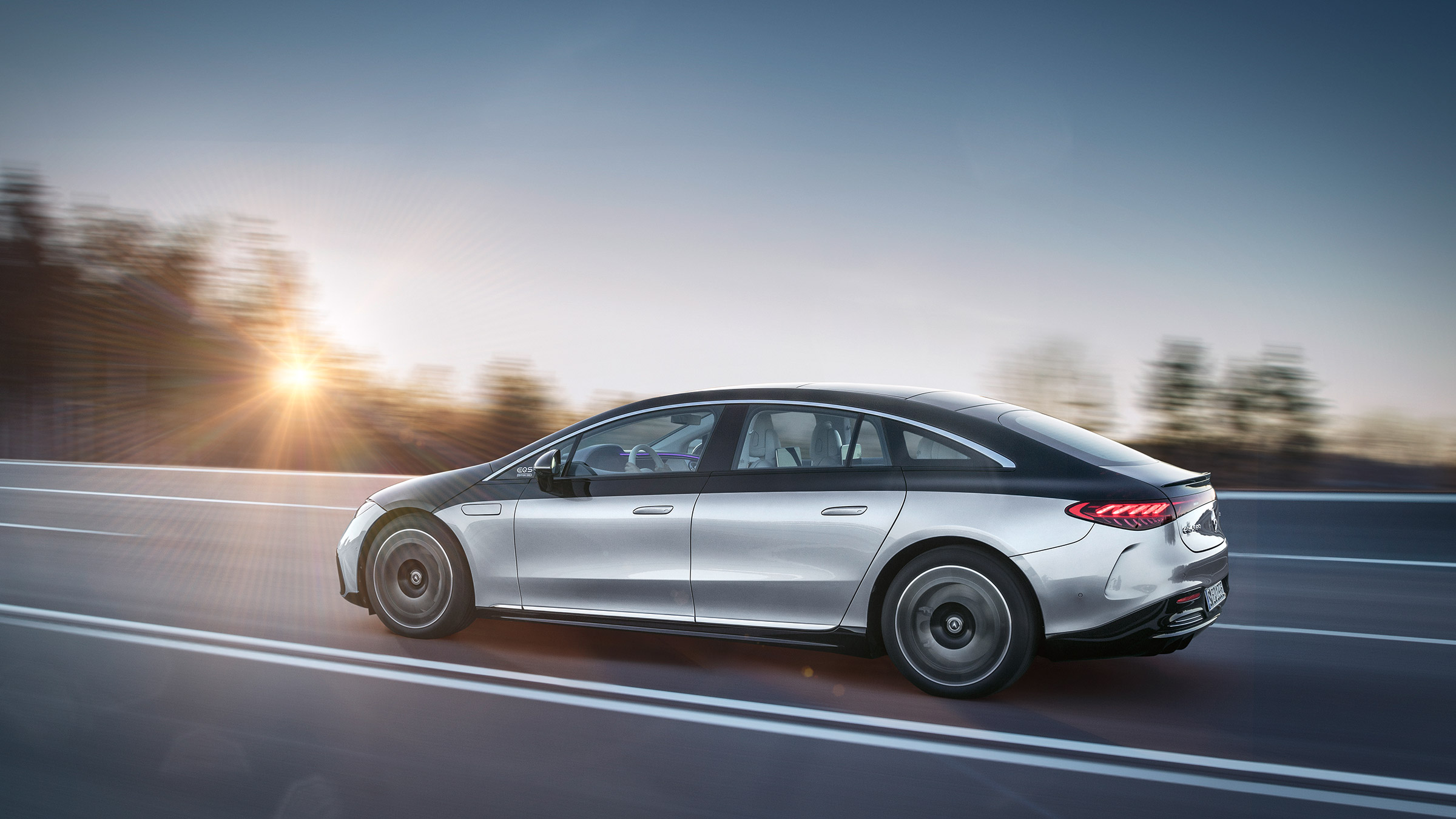 Mercedes-Benz EQS – side