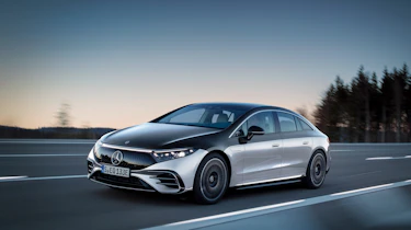 Mercedes-Benz EQS – front tracking