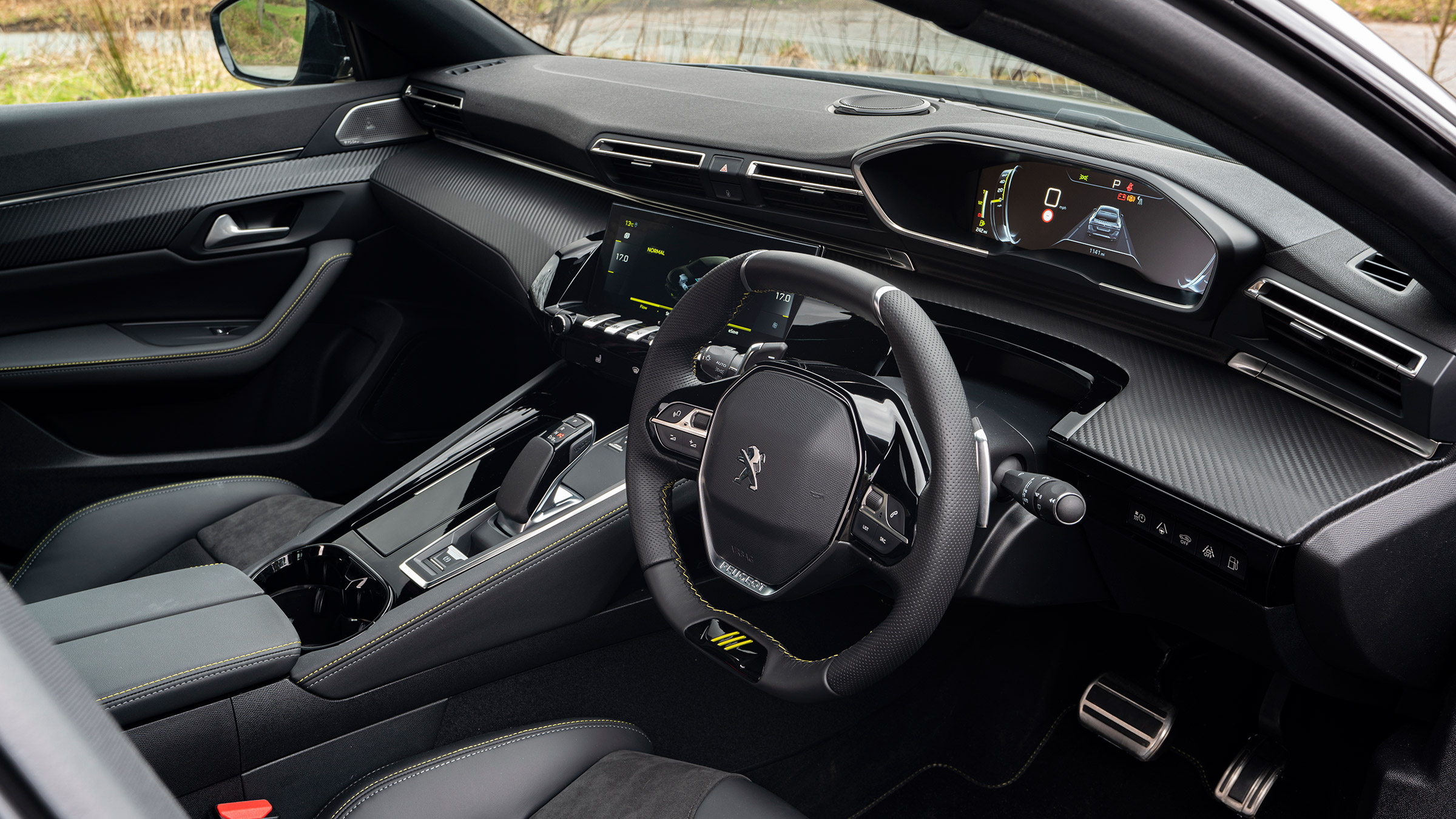 Peugeot 508 PSE – cabin