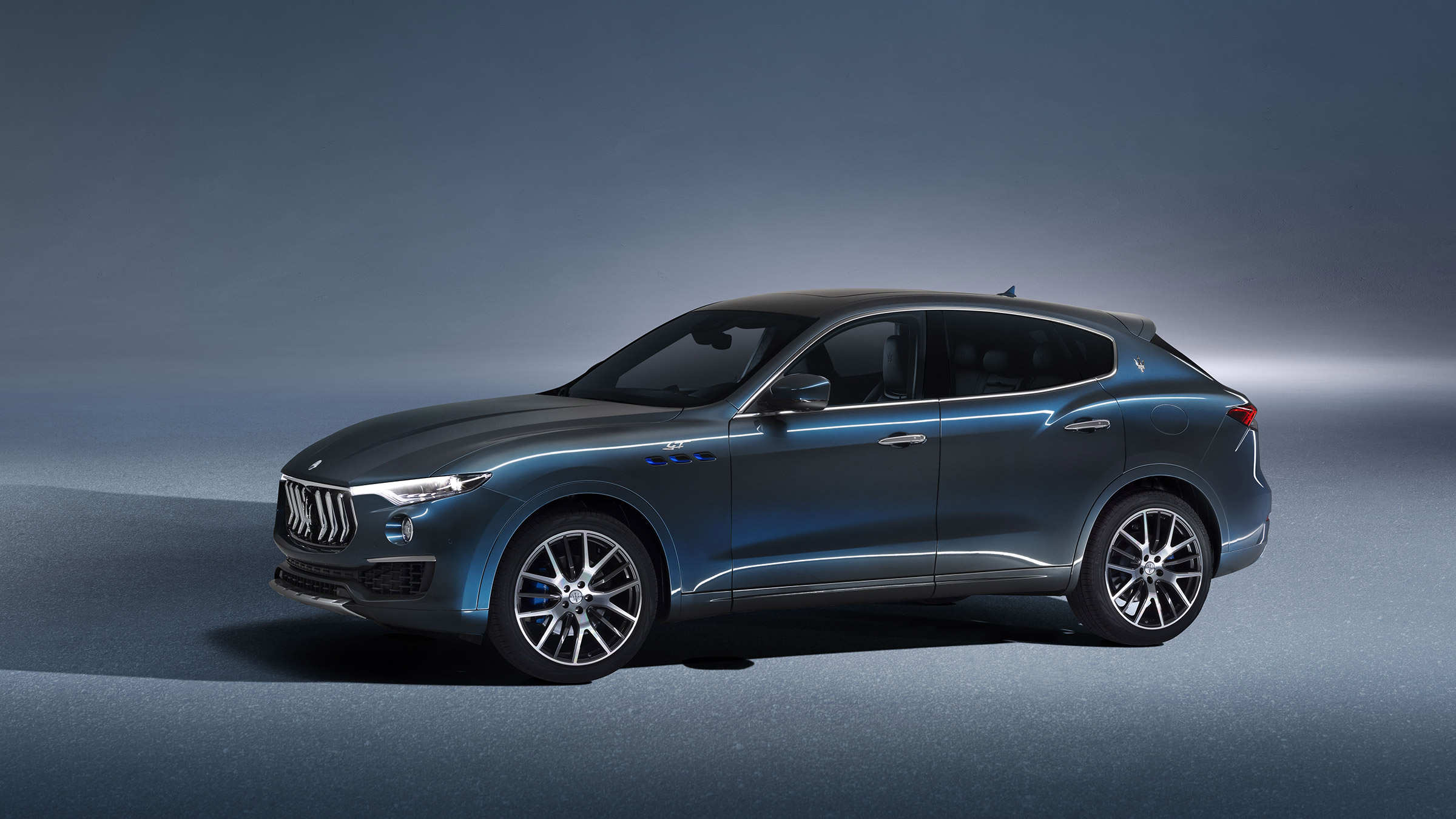 Maserati Levante hybrid – side