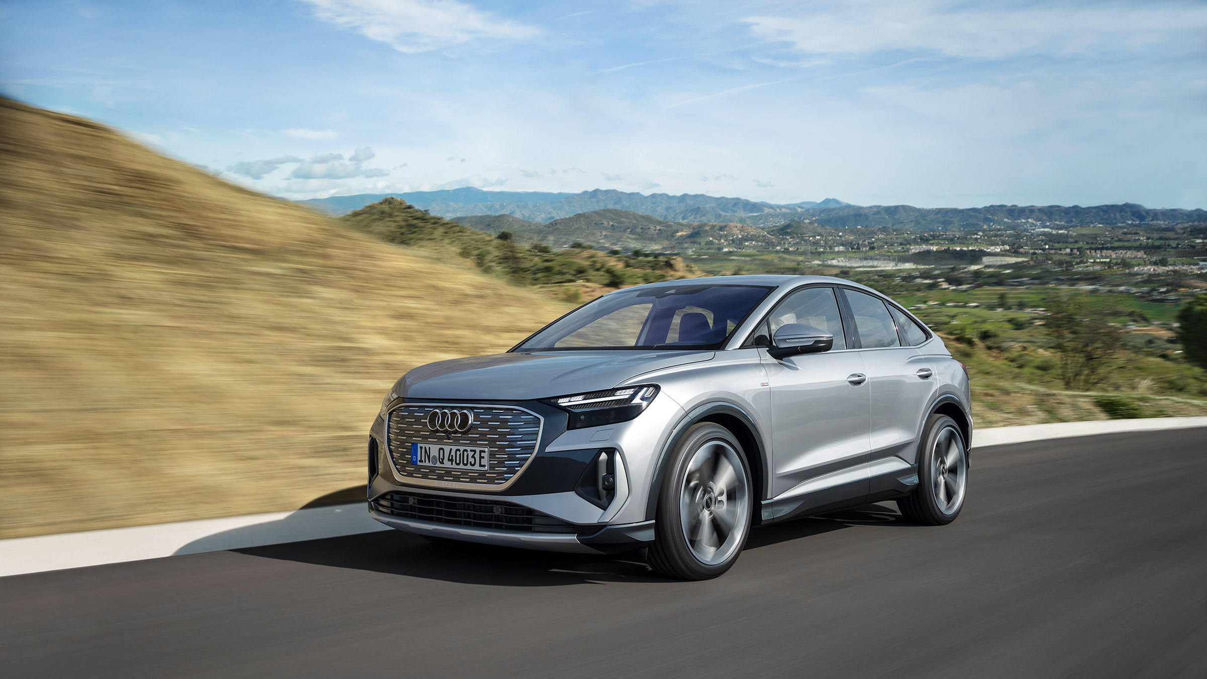 Audi Q4 e-tron Sportback – front tracking