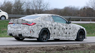 BMW M4 CS prototype 2021 - rear quarter