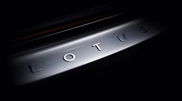 Lotus Emira teaser – badge