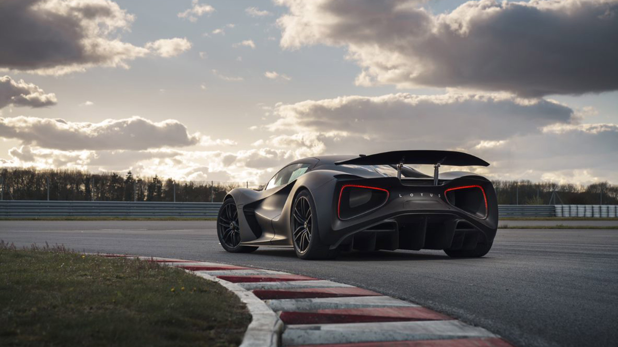 Lotus Evija testing – rear