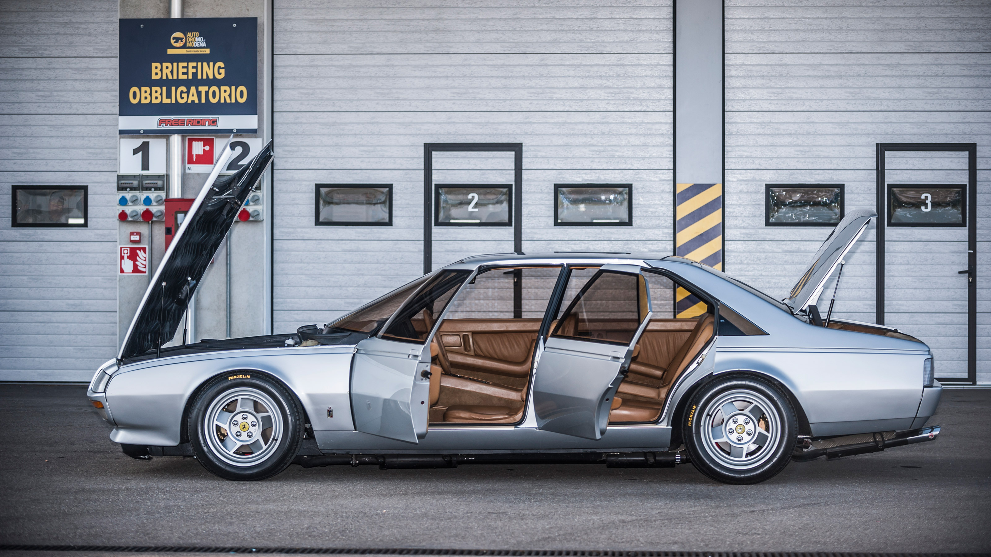 Ferrari Pinin side
