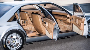 Ferrari Pinin interior