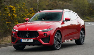 Maserati Levante Trofeo – front cornering