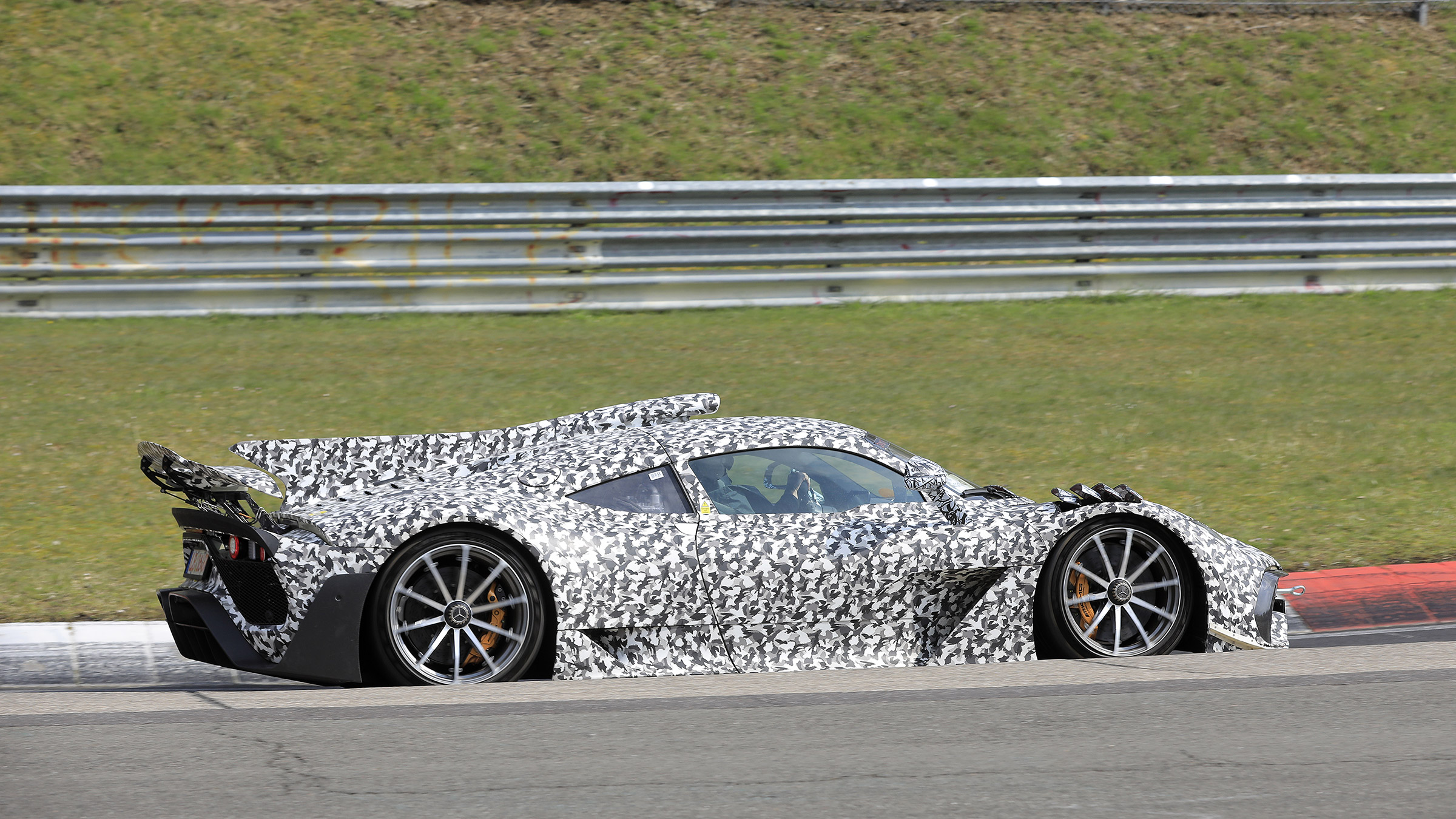 Mercedes-AMG Project One – profile