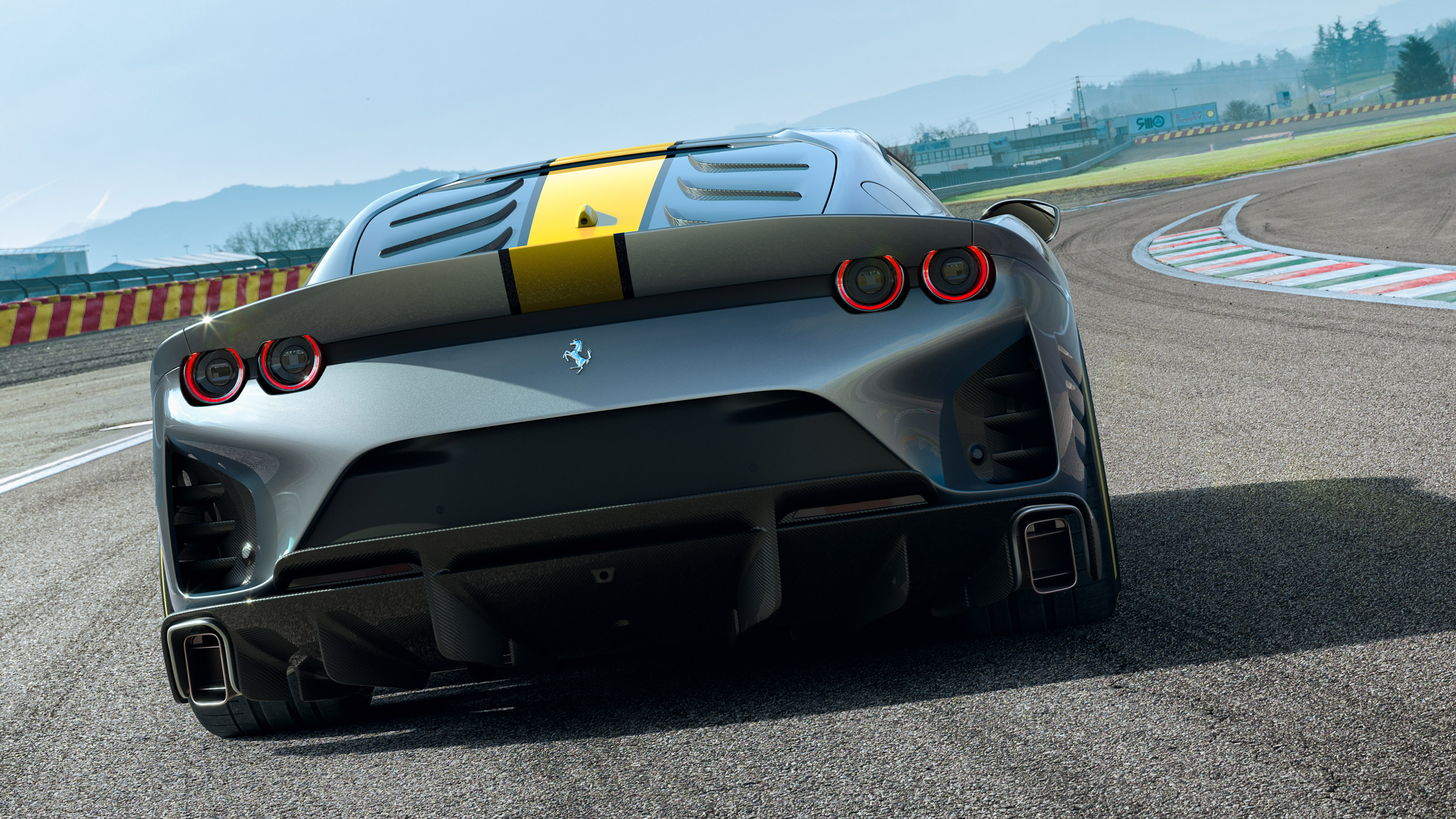 Ferrari 812 Competizione rear