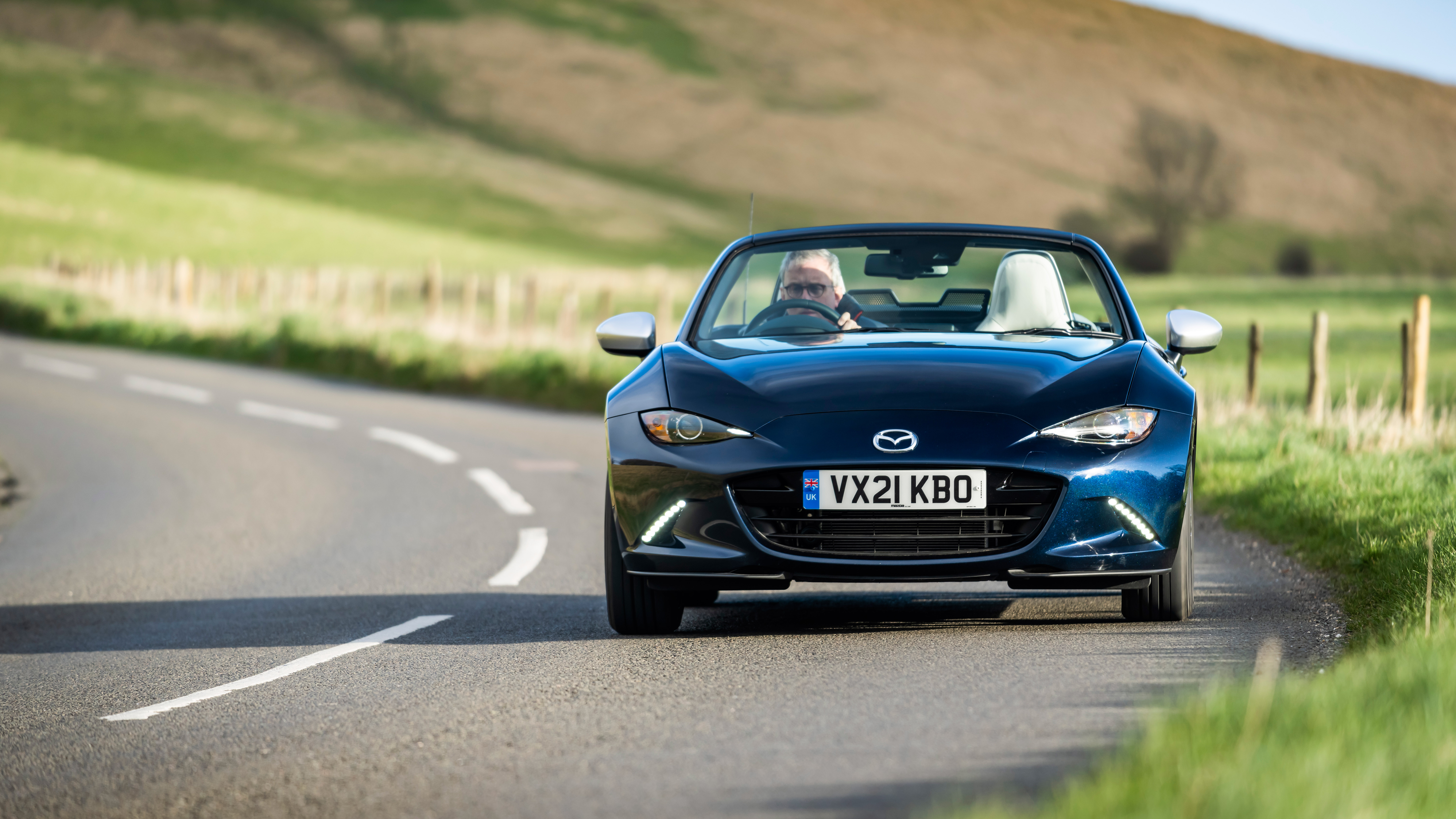 Mazda MX-5 Sport Venture - front cornering