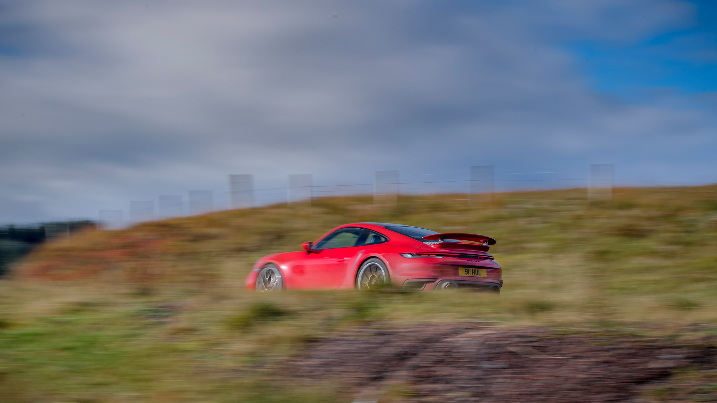Porsche 911 Turbo S pan