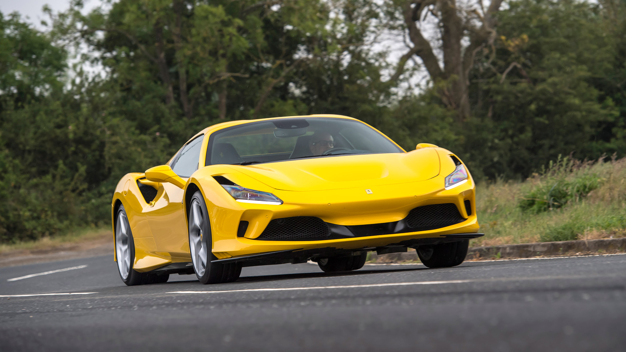 Ferrari F8 Spider - front 