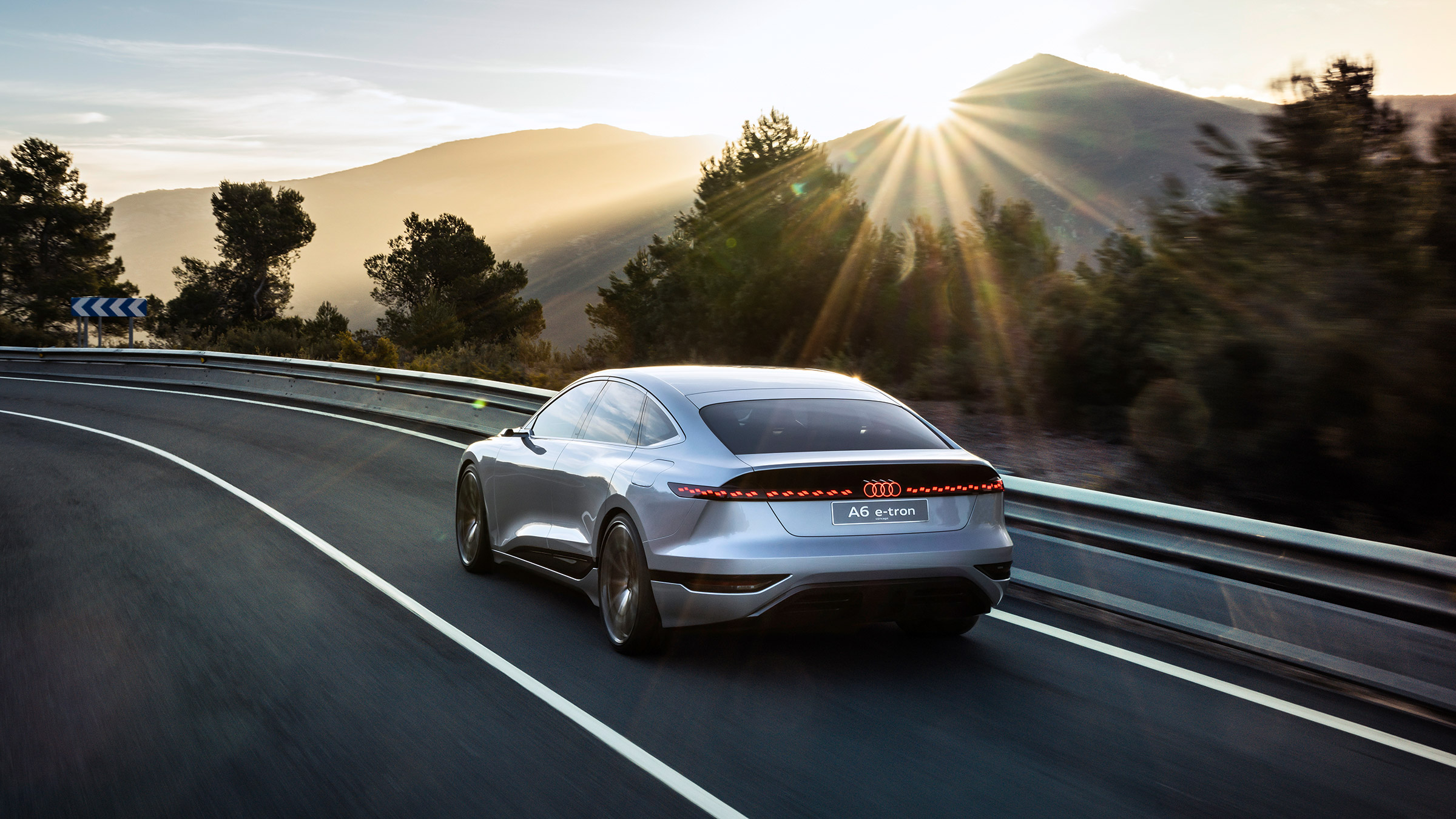 Audi A6 e-tron Concept - rear tracking