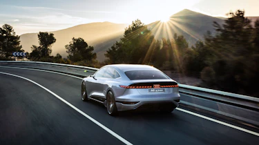 Audi A6 e-tron Concept - rear tracking
