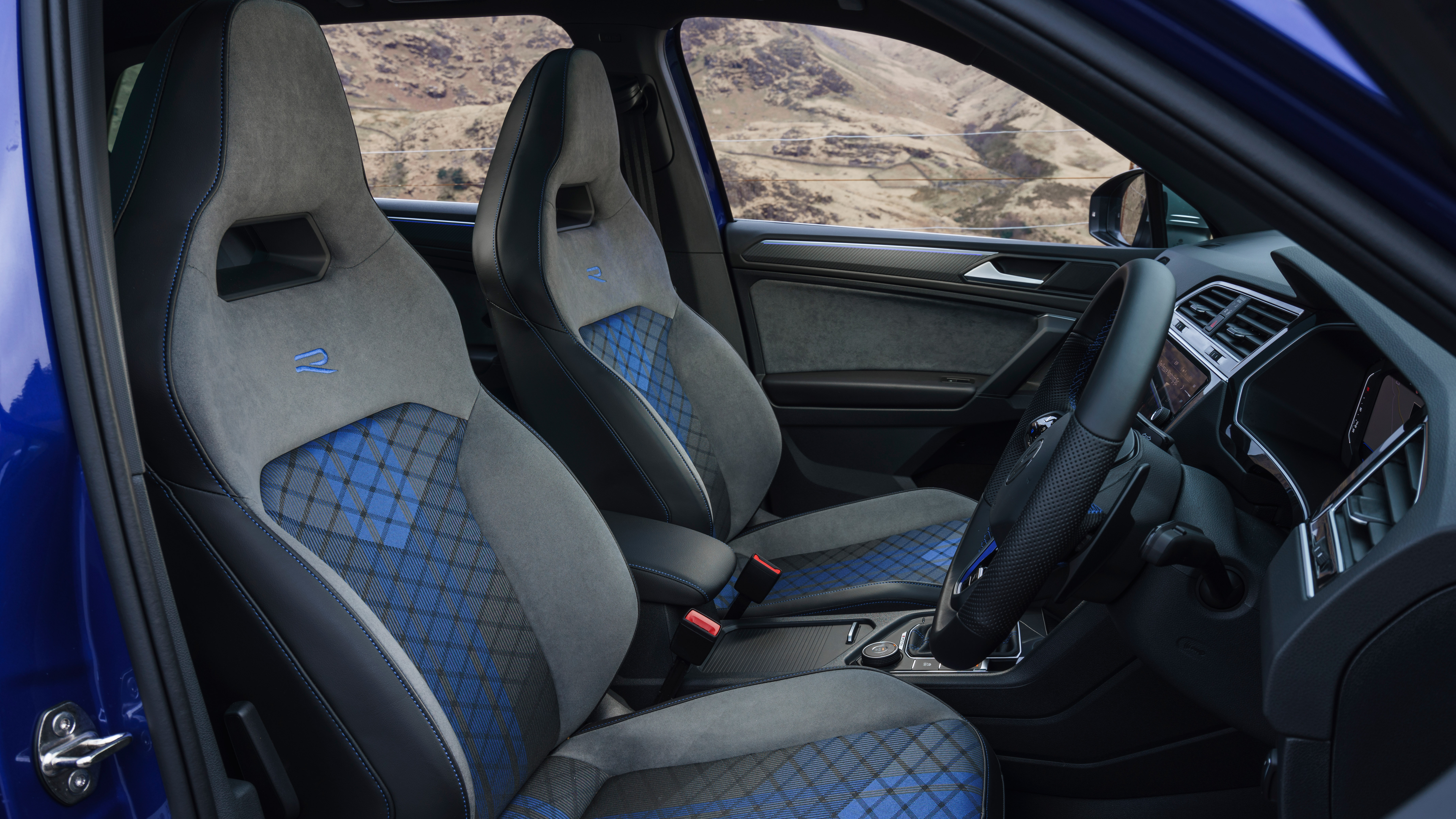 Volkswagen Tiguan R – seats