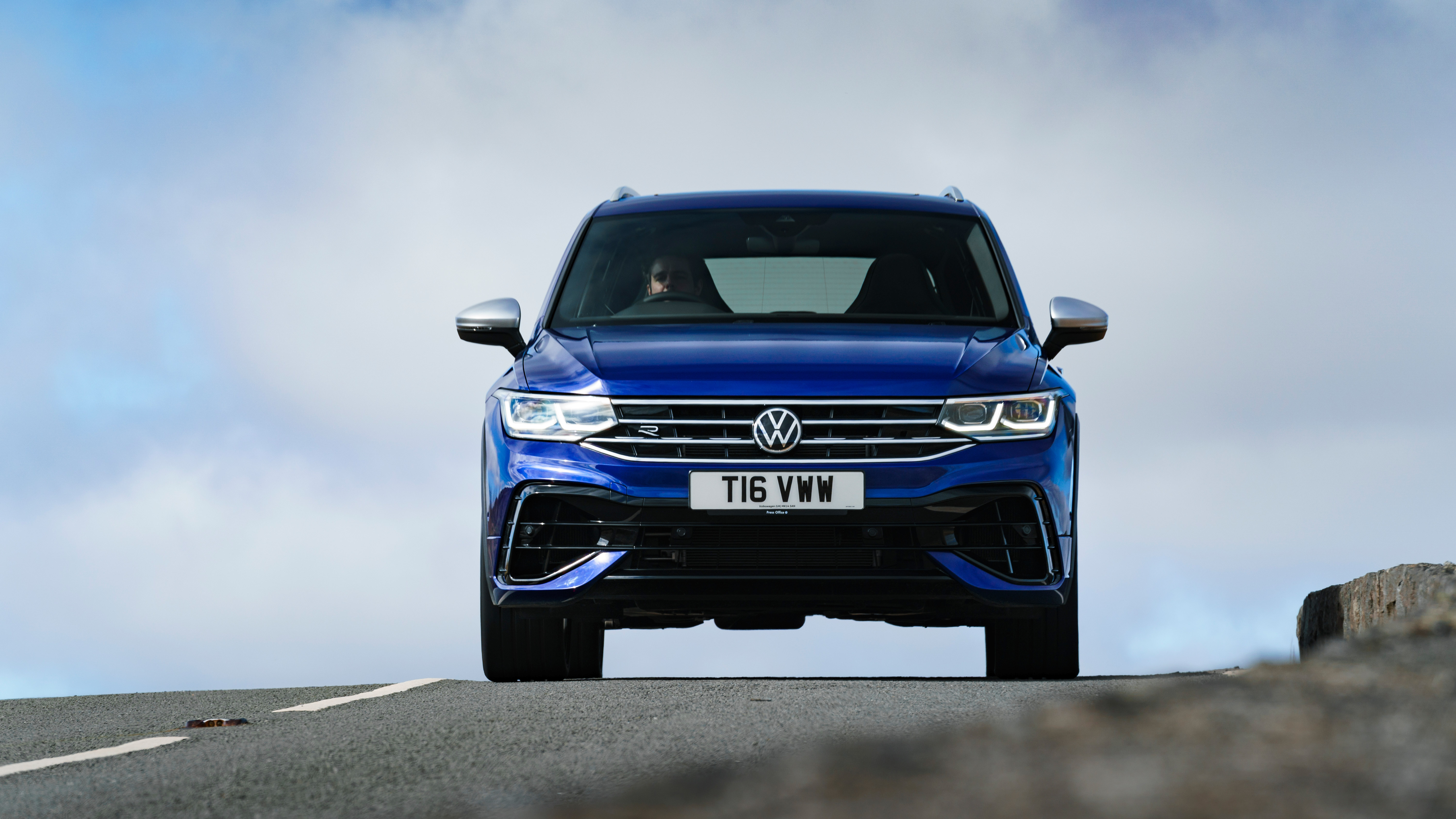Volkswagen Tiguan R – nose 