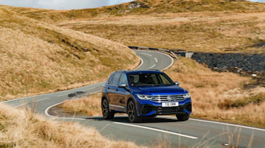 Volkswagen Tiguan R – front quarter cornering