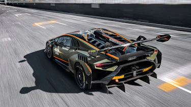 Lamborghini Huracán Super Trofeo Evo 2 – rear tall