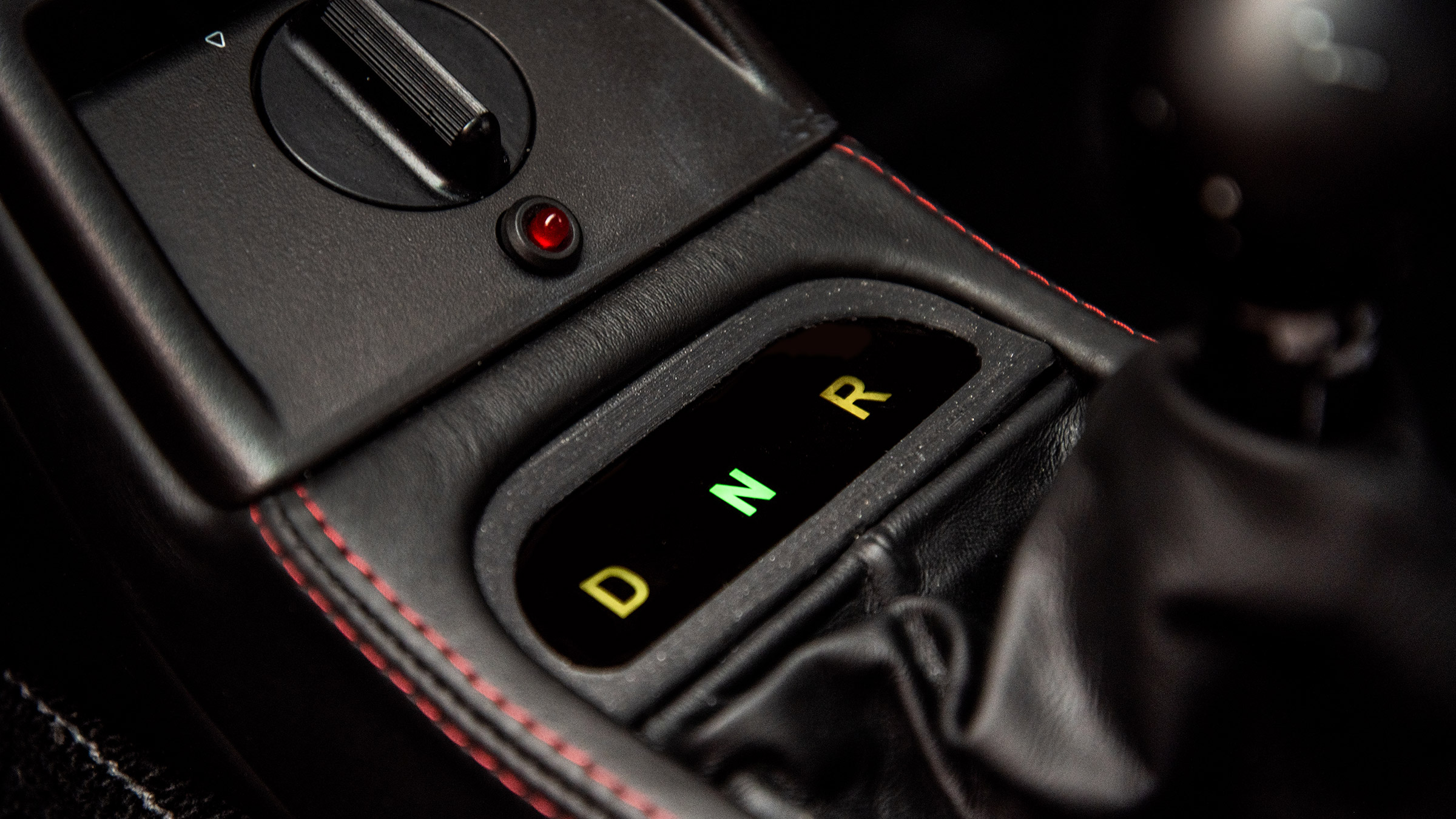 Everrati Porsche 964 – selector