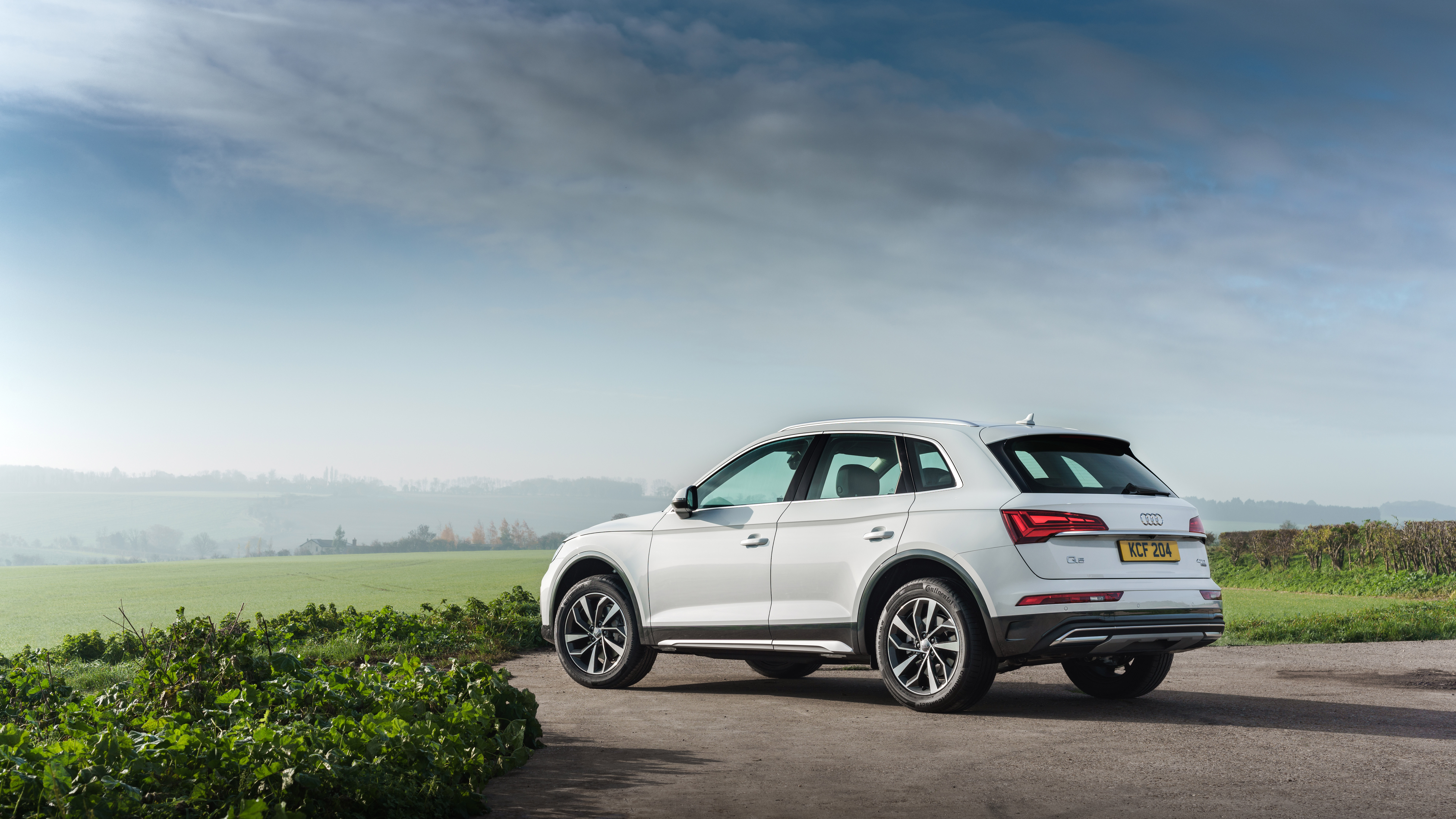Audi Q5 2021 – rear quarter static
