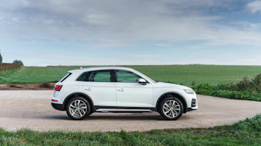 Audi Q5 2021 – side static