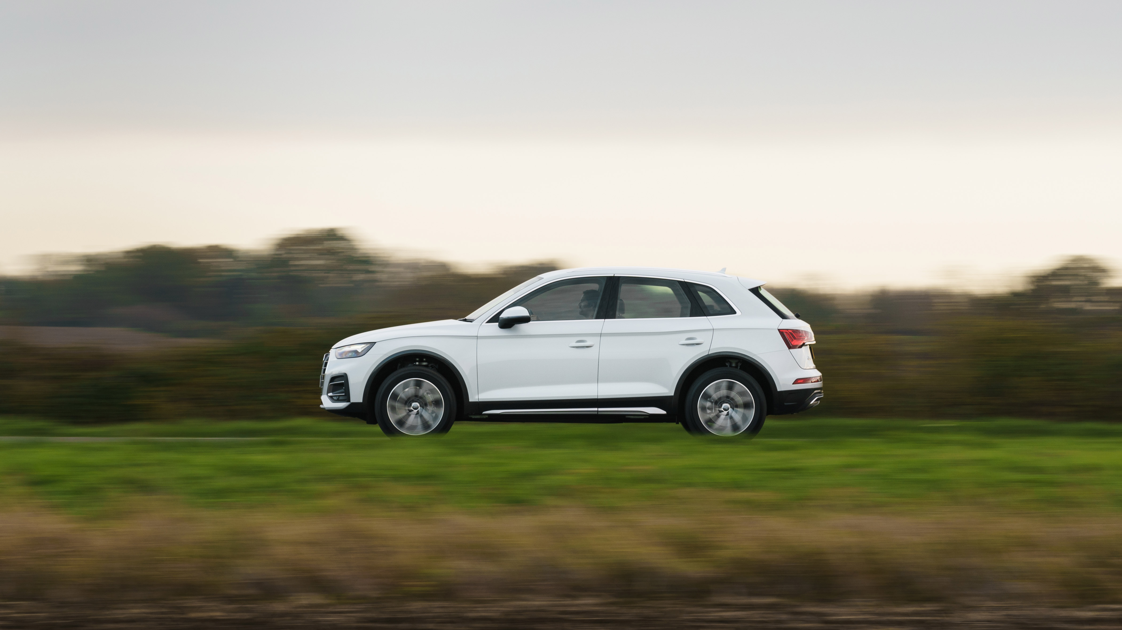 Audi Q5 2021 – pan