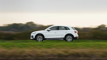 Audi Q5 2021 – pan
