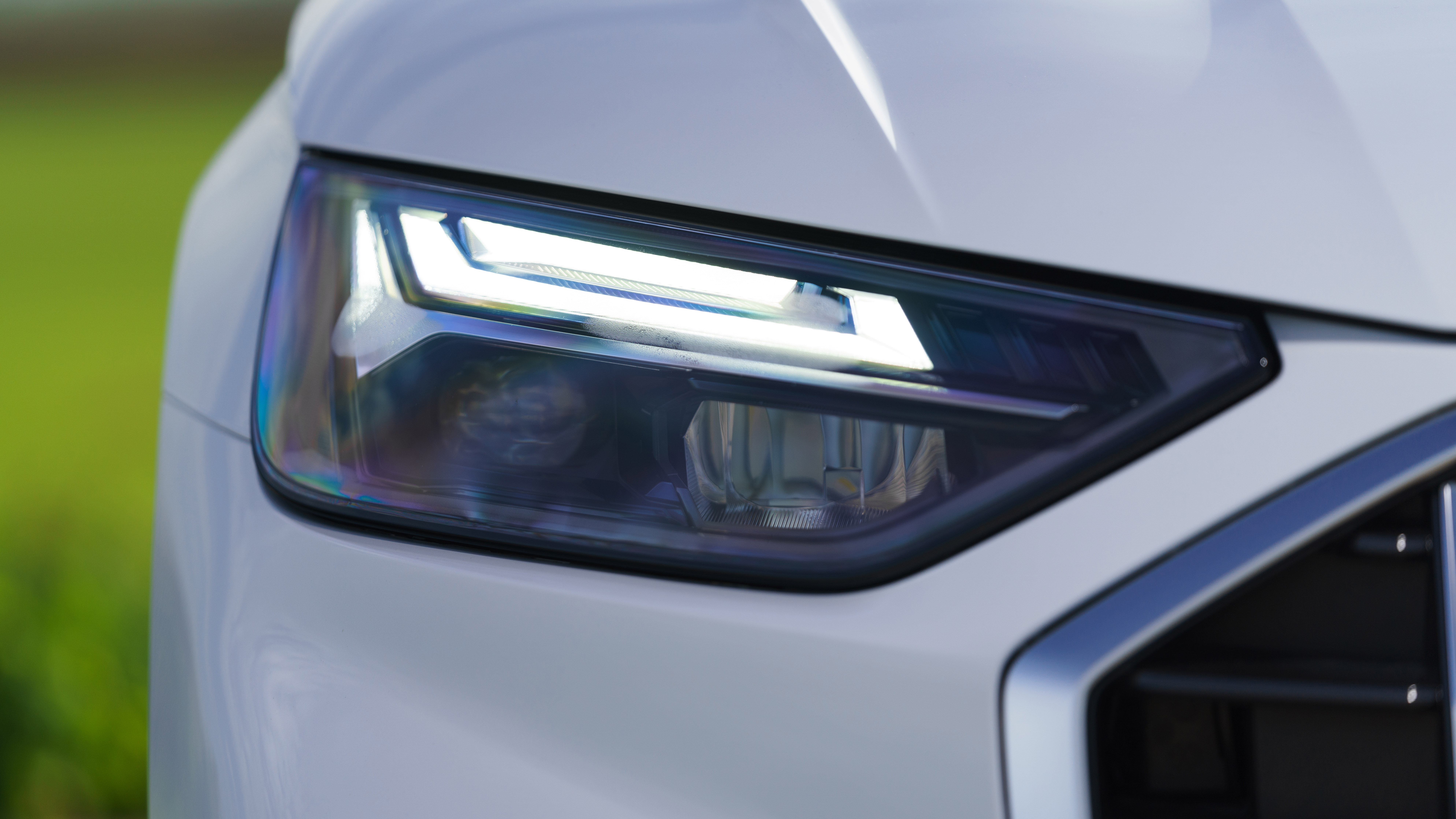 Audi Q5 2021 – headlights