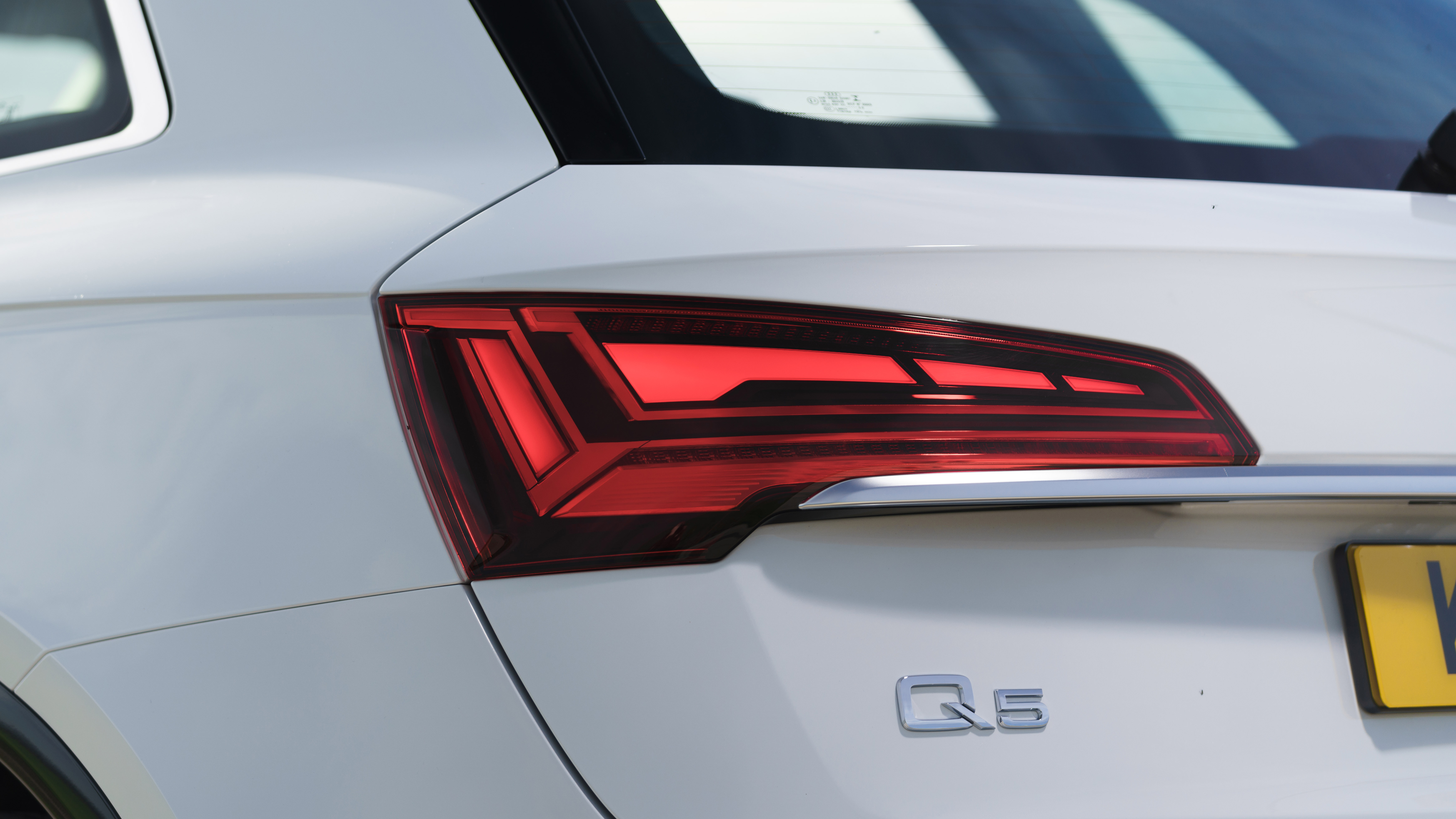 Audi Q5 2021 – rear light