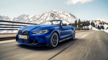 BMW M4 Competition Convertible – front tracking 2